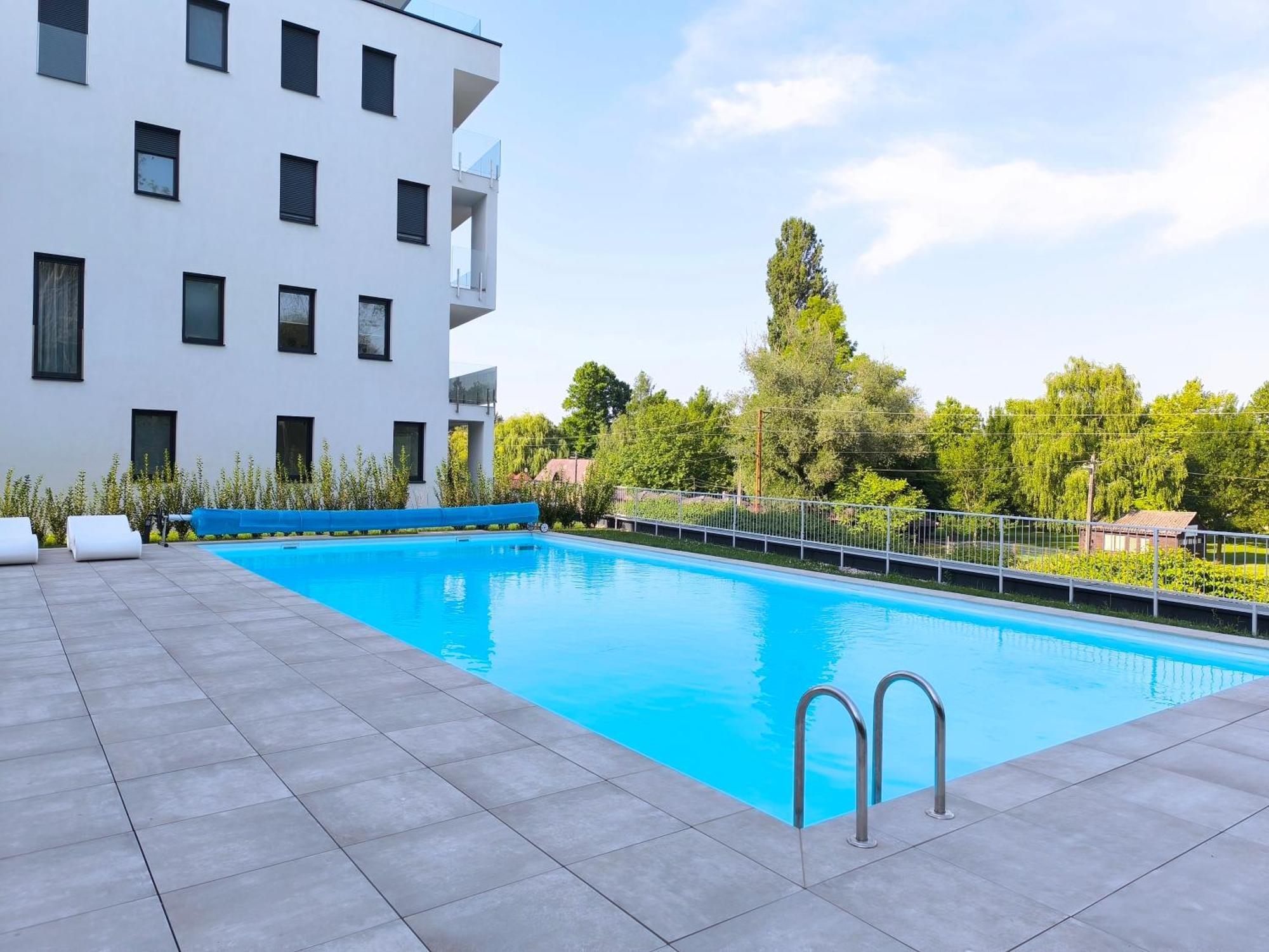 Helikon Terrace Susanne Apartment كيستاي المظهر الخارجي الصورة